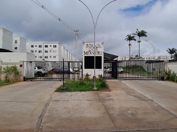 Apartamento, 105.79 de área total, 40.82 de área privativa, 0.00 de área do terreno, 2 qto(s), a.serv, WC, 1 sala(s), cozinha, 1 vaga(s) de garagem.